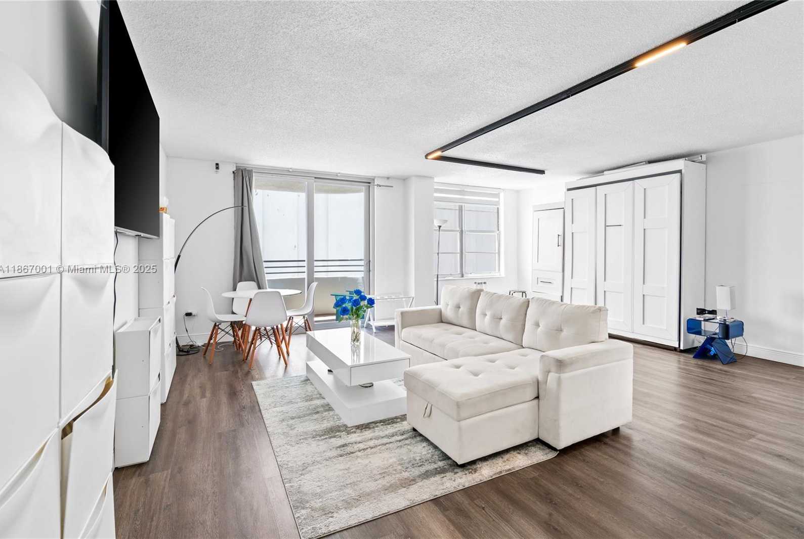Small Image of 5555 COLLINS AVE #9P, Miami Beach Number 28