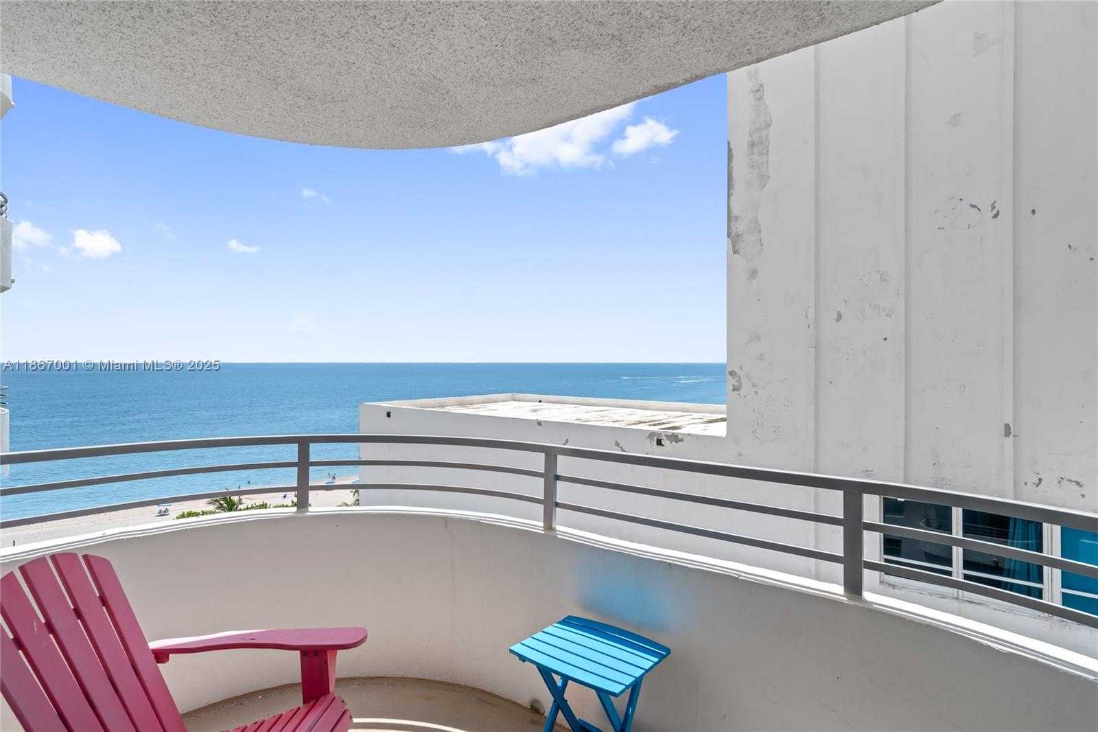 Small Image of 5555 COLLINS AVE #9P, Miami Beach Number 38
