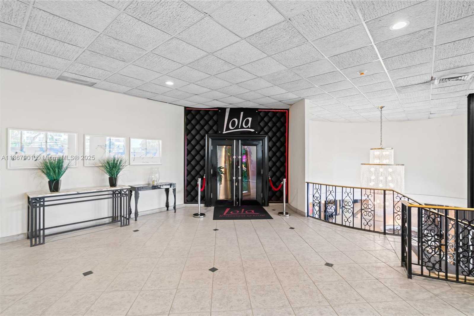 Small Image of 5555 COLLINS AVE #9P, Miami Beach Number 50