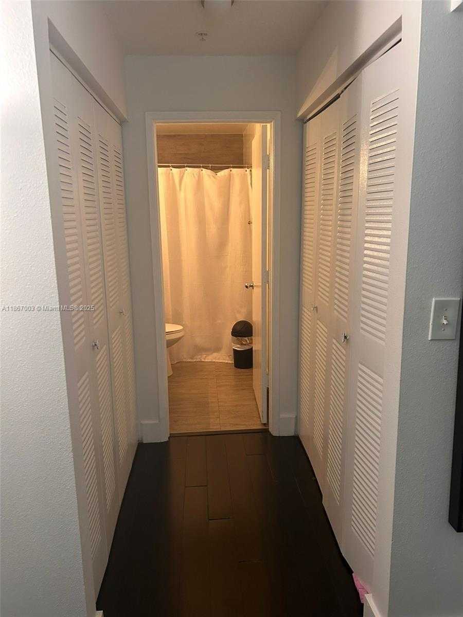 Small Image of 4370 NORTH WEST 107TH AVE #205, Doral Number 14