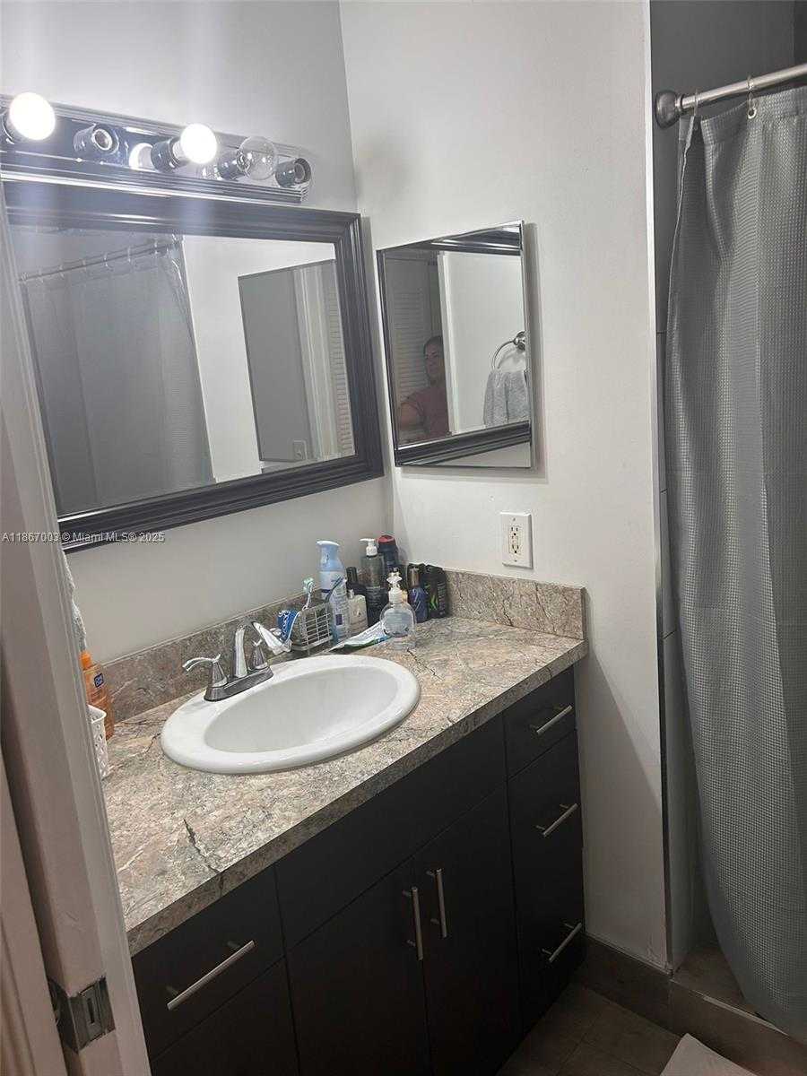 Small Image of 4370 NORTH WEST 107TH AVE #205, Doral Number 23