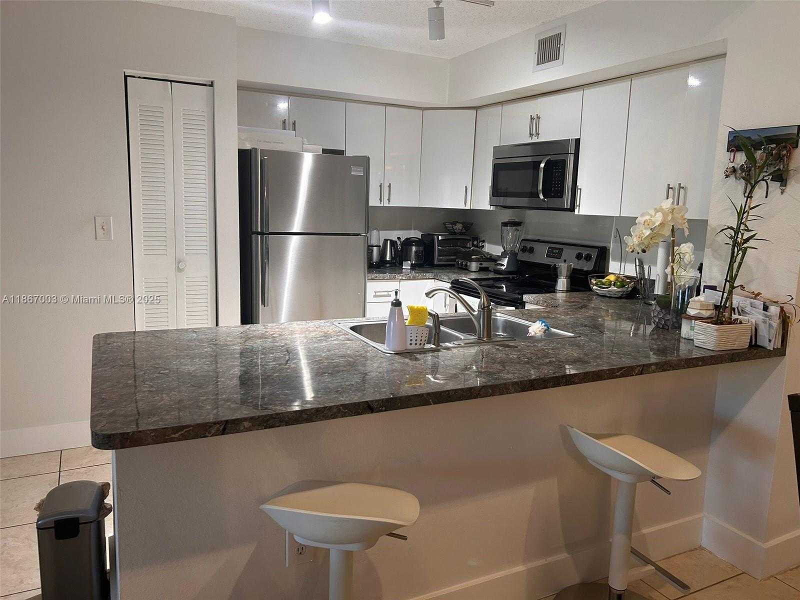 Small Image of 4370 NORTH WEST 107TH AVE #205, Doral Number 5