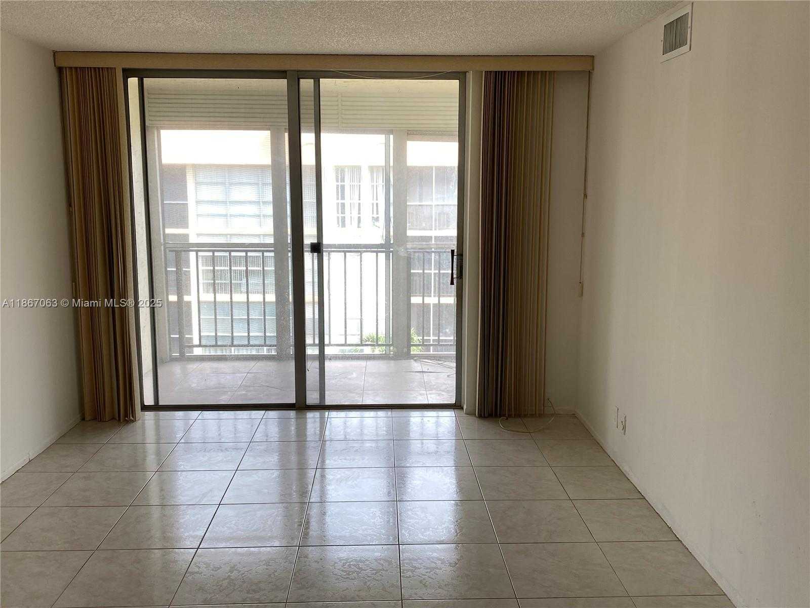 Small Image of 851 THREE ISLANDS BLVD #512, Hallandale Beach Number 15