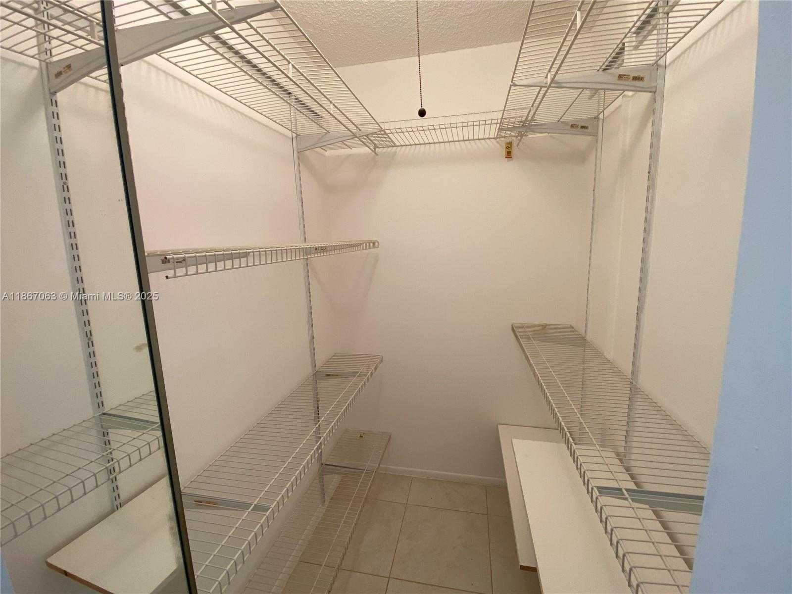 Small Image of 851 THREE ISLANDS BLVD #512, Hallandale Beach Number 23