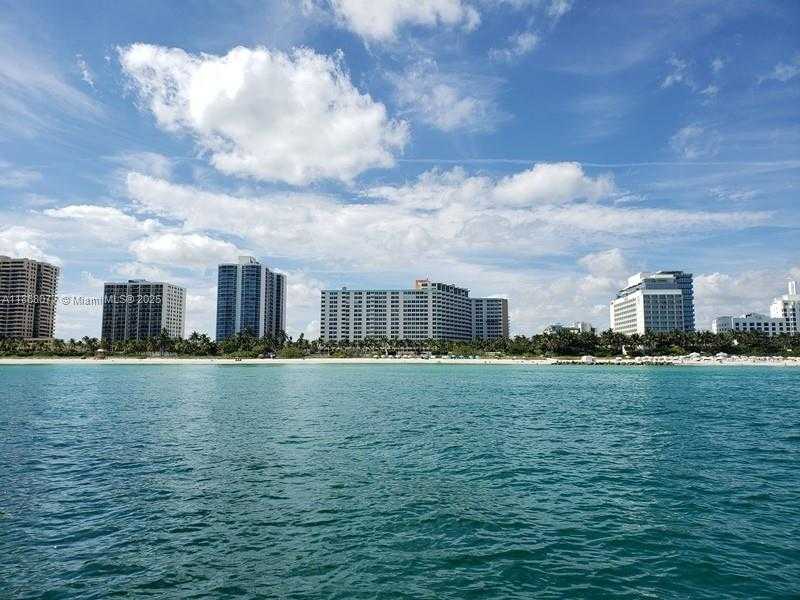 Small Image of 2899 COLLINS AVE #1516, Miami Beach Number 52