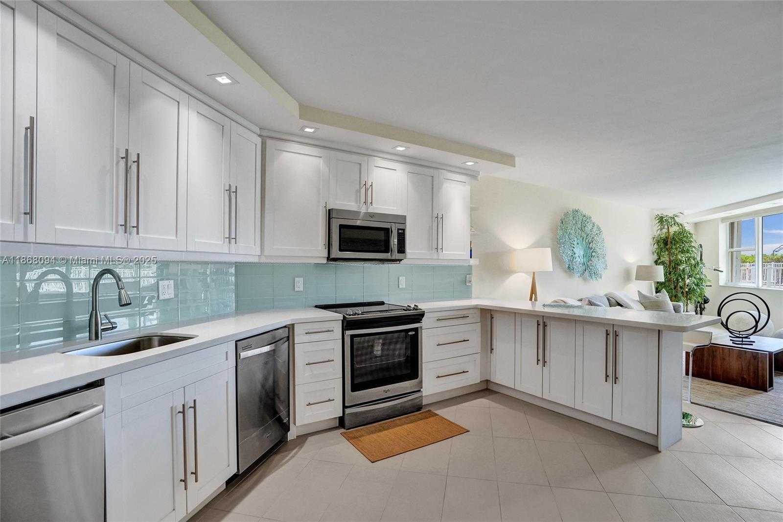 Small Image of 1936 SOUTH OCEAN DR #21D, Hallandale Beach Number 19