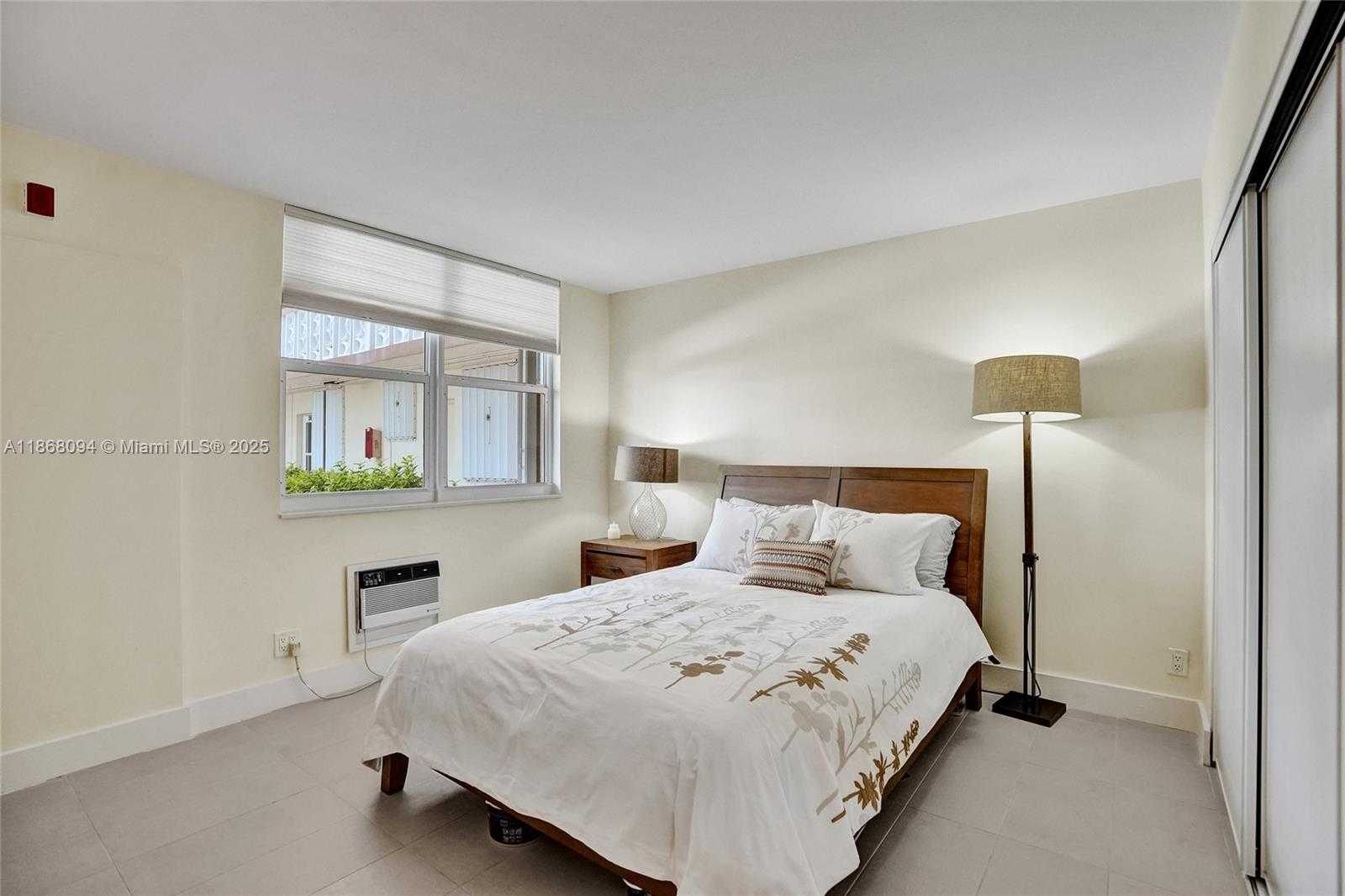 Small Image of 1936 SOUTH OCEAN DR #21D, Hallandale Beach Number 51