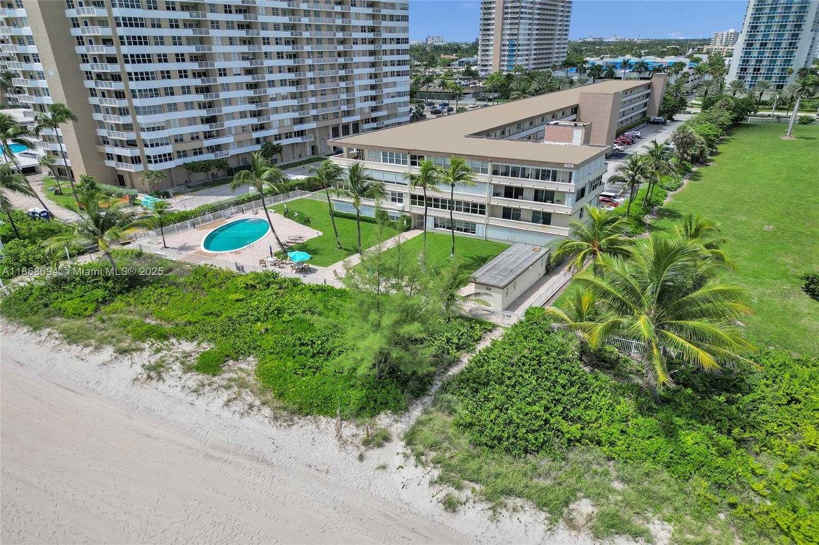 Small Image of 1936 SOUTH OCEAN DR #21D, Hallandale Beach Number 68