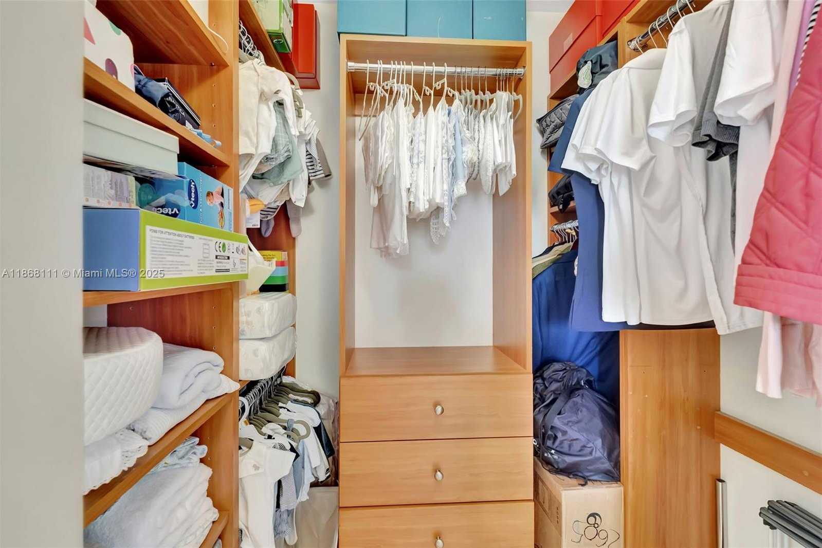 Small Image of 848 BRICKELL KEY DR #2605, Miami Number 22