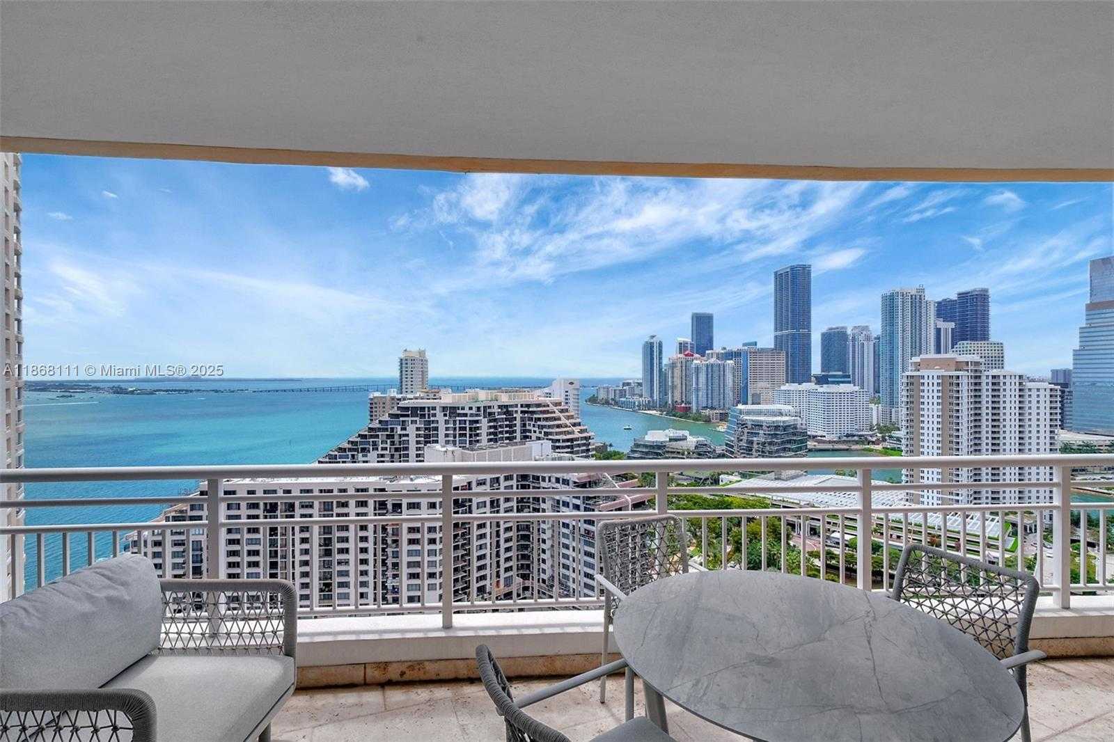 Small Image of 848 BRICKELL KEY DR #2605, Miami Number 25