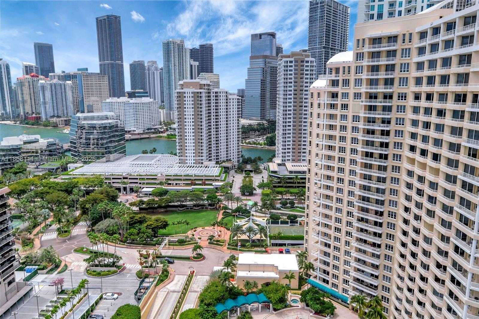 Small Image of 848 BRICKELL KEY DR #2605, Miami Number 28