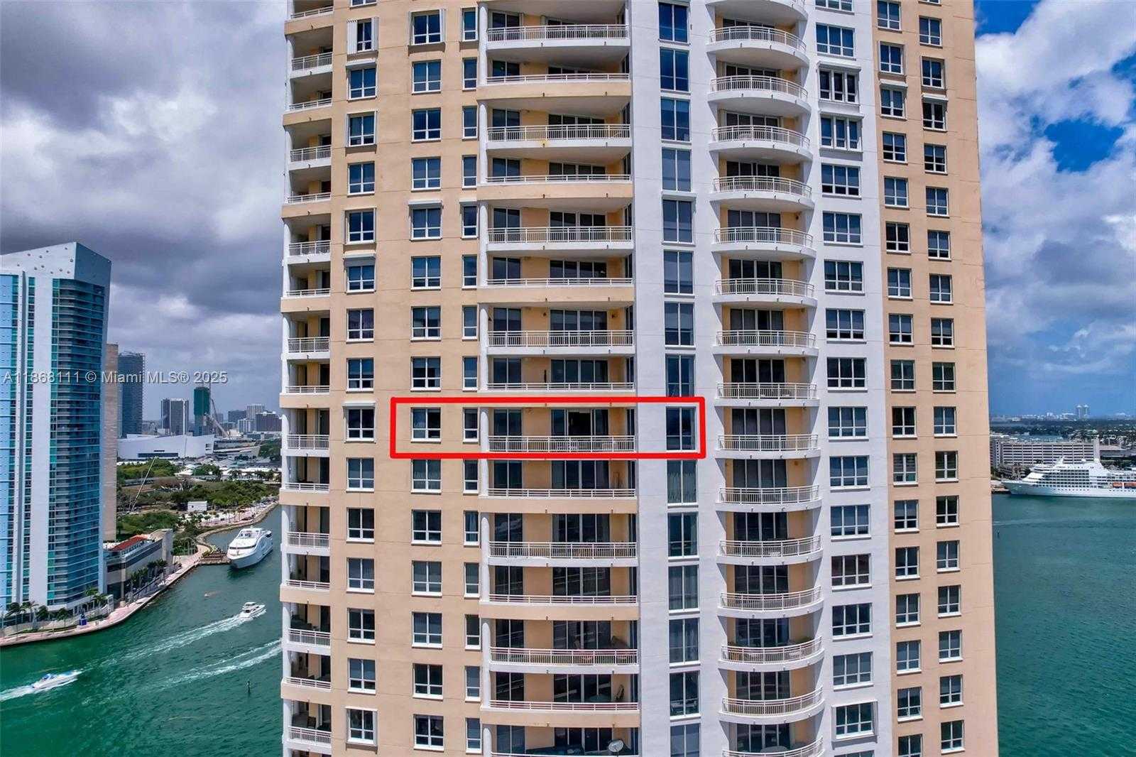 Small Image of 848 BRICKELL KEY DR #2605, Miami Number 30