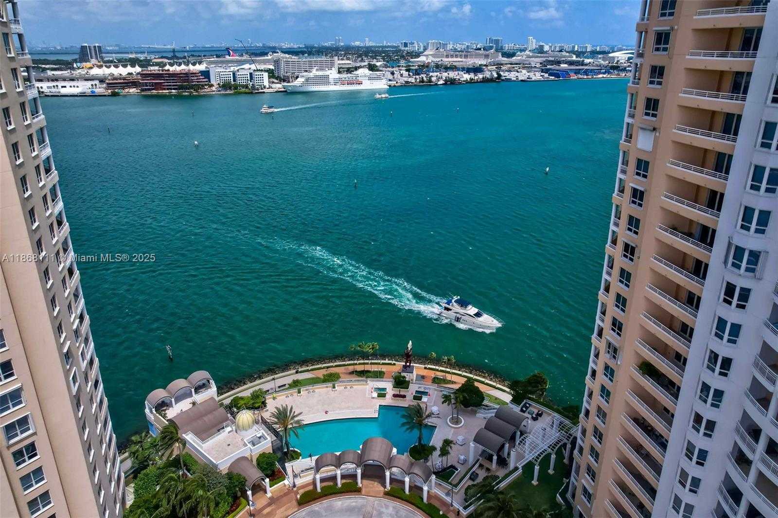 Small Image of 848 BRICKELL KEY DR #2605, Miami Number 31
