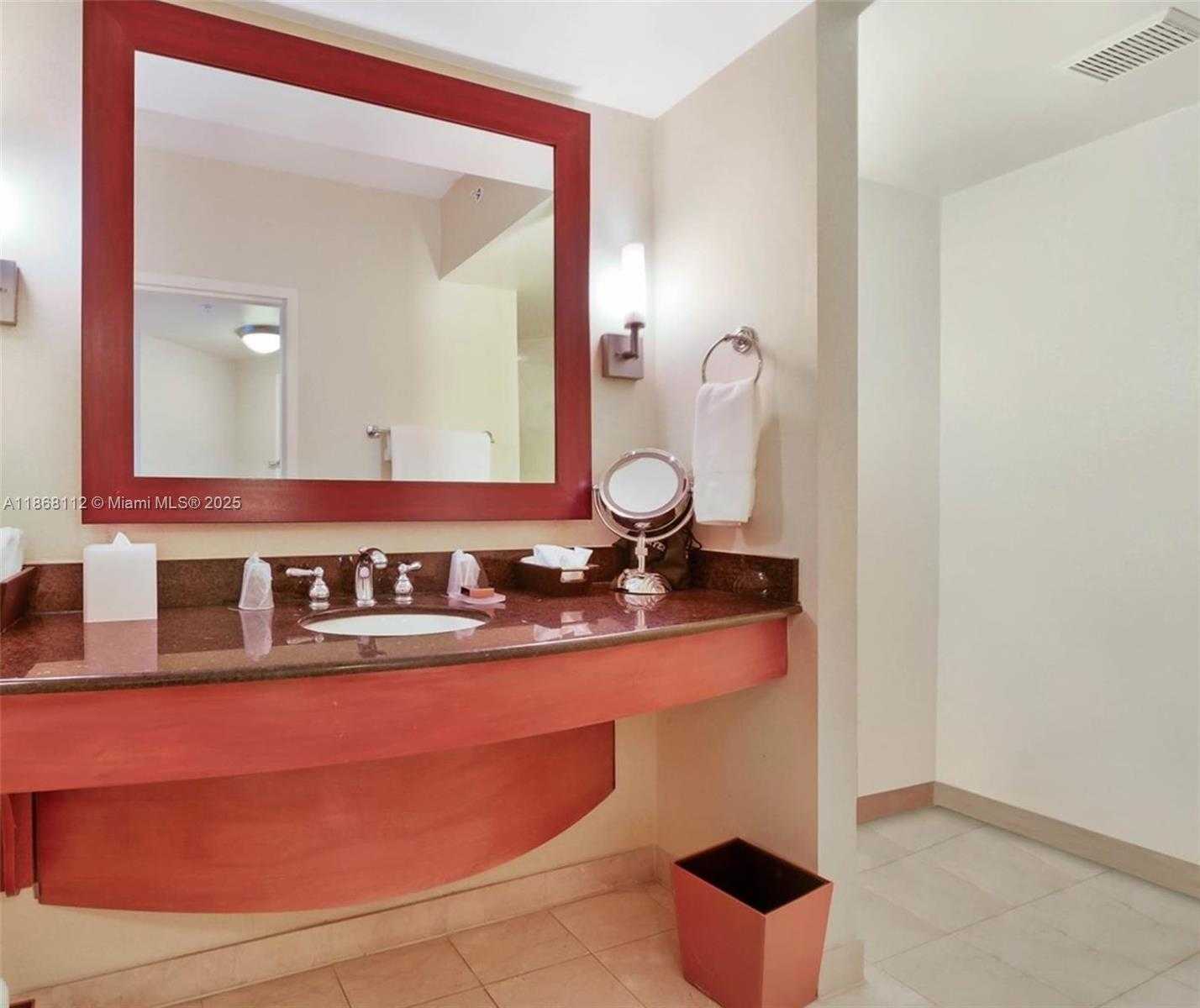 Small Image of 18001 COLLINS AVE #2910, Sunny Isles Beach Number 10