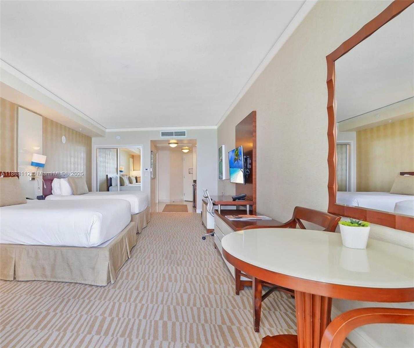 Small Image of 18001 COLLINS AVE #2910, Sunny Isles Beach Number 4