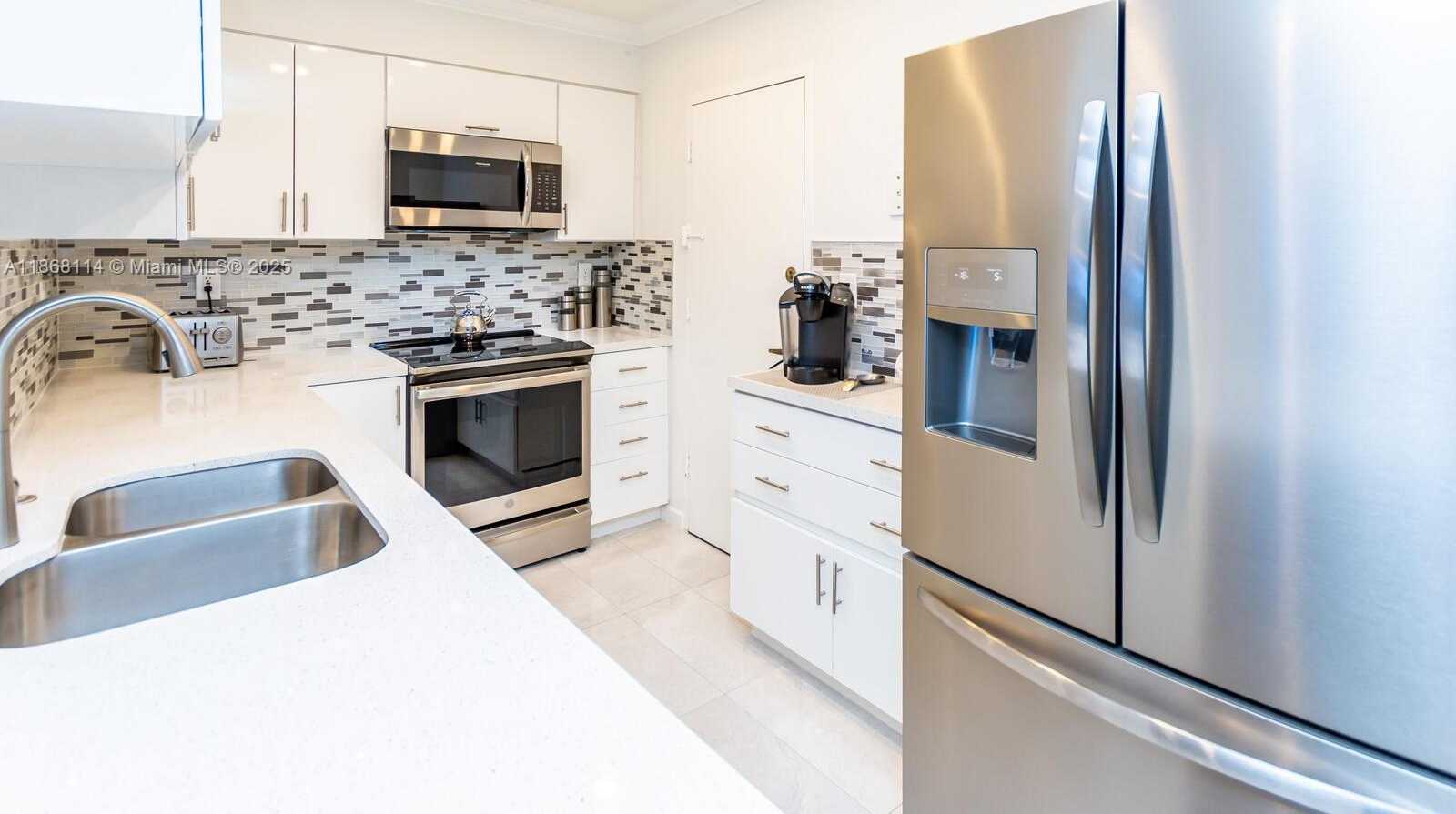 Small Image of 2501 SOUTH OCEAN DR #914, Hollywood Number 5