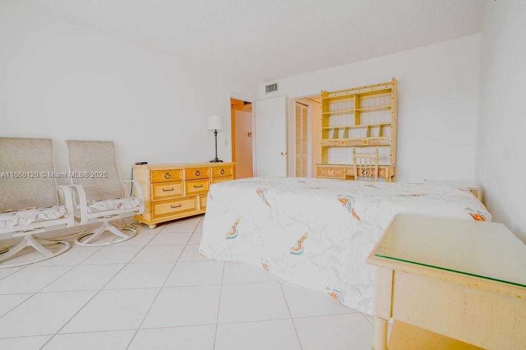 Small Image of 215 SOUTH EAST 3RD AVE #401D, Hallandale Beach Number 12