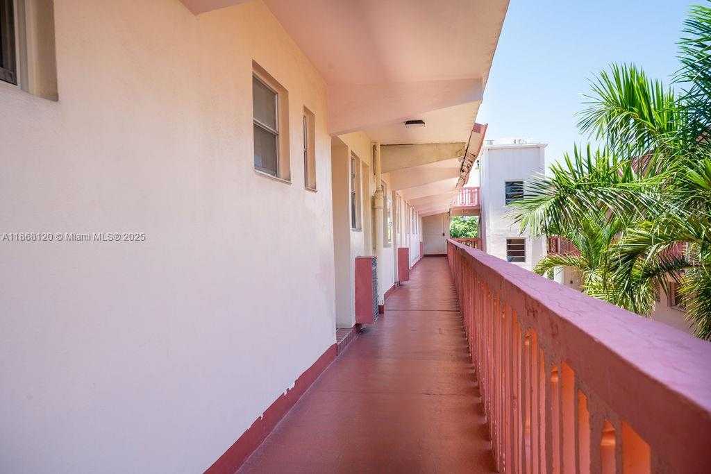 Small Image of 215 SOUTH EAST 3RD AVE #401D, Hallandale Beach Number 18