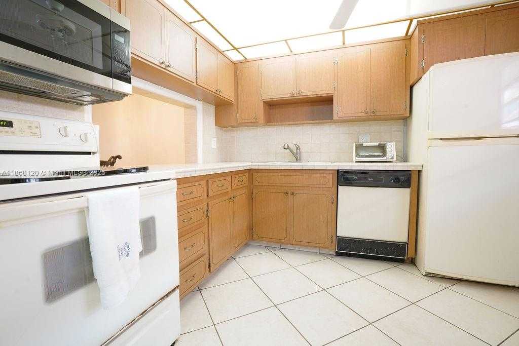 Small Image of 215 SOUTH EAST 3RD AVE #401D, Hallandale Beach Number 22