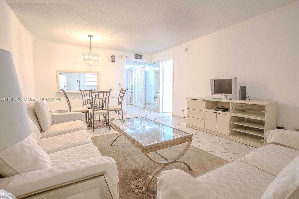 Small Image of 215 SOUTH EAST 3RD AVE #401D, Hallandale Beach Number 3