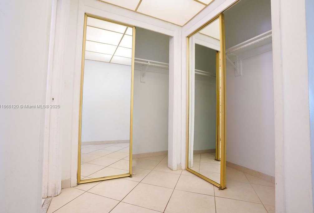 Small Image of 215 SOUTH EAST 3RD AVE #401D, Hallandale Beach Number 9