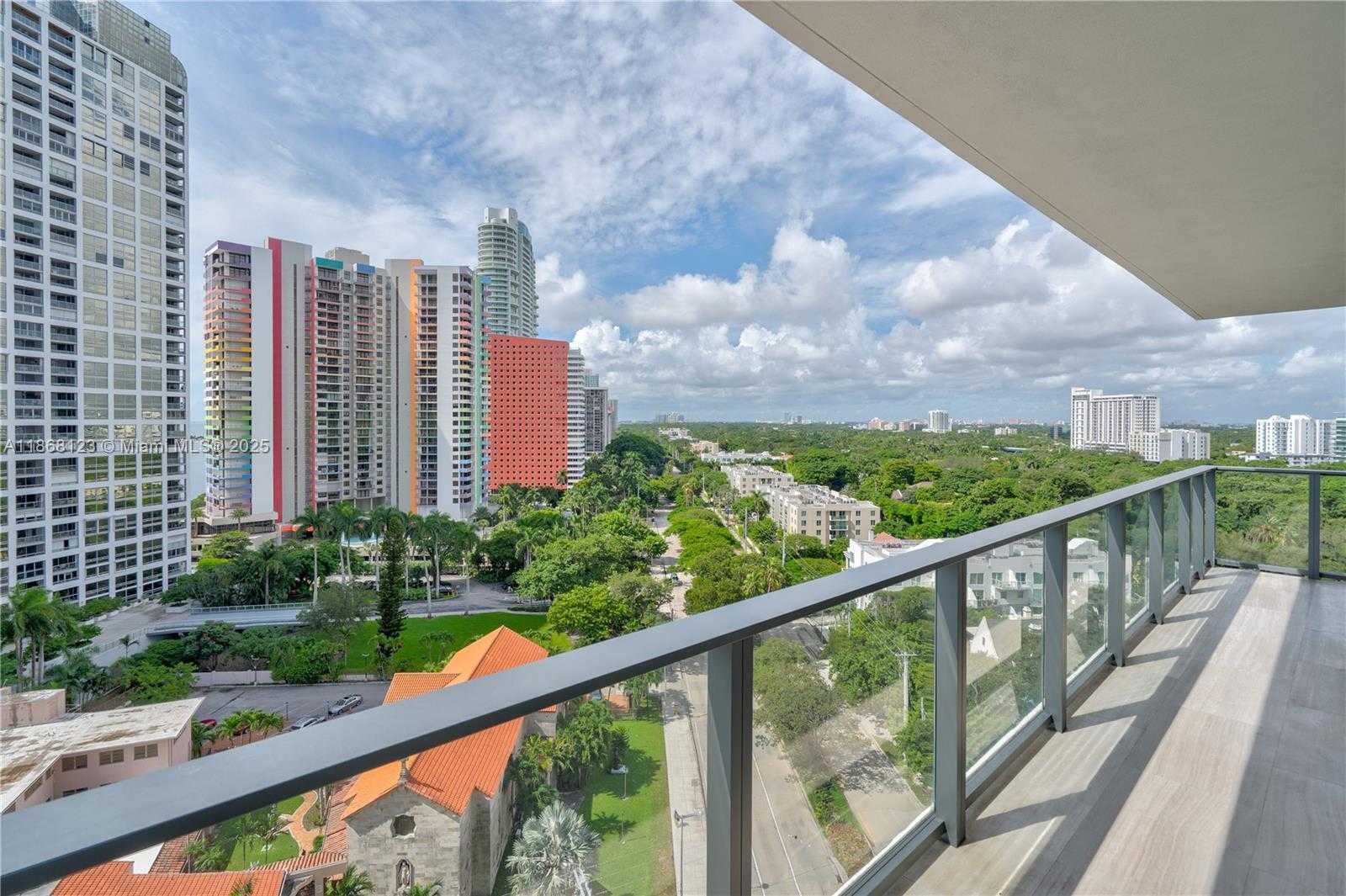 Small Image of 1451 BRICKELL AVE #1204, Miami Number 15