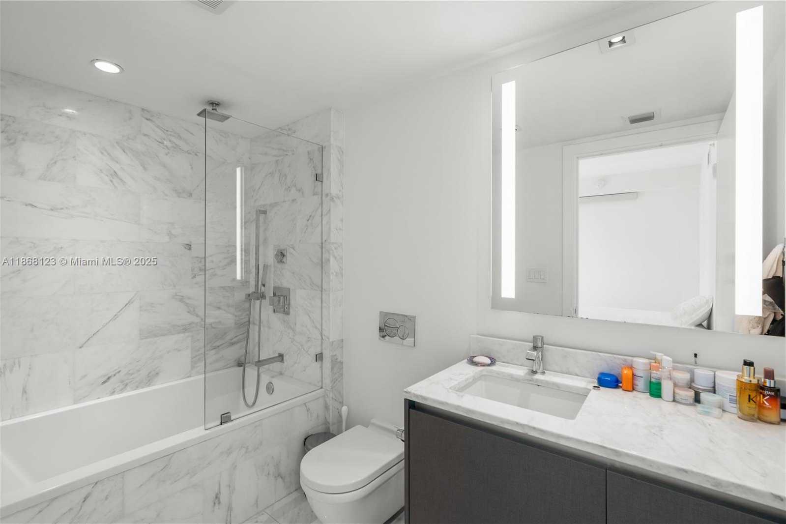 Small Image of 1451 BRICKELL AVE #1204, Miami Number 22