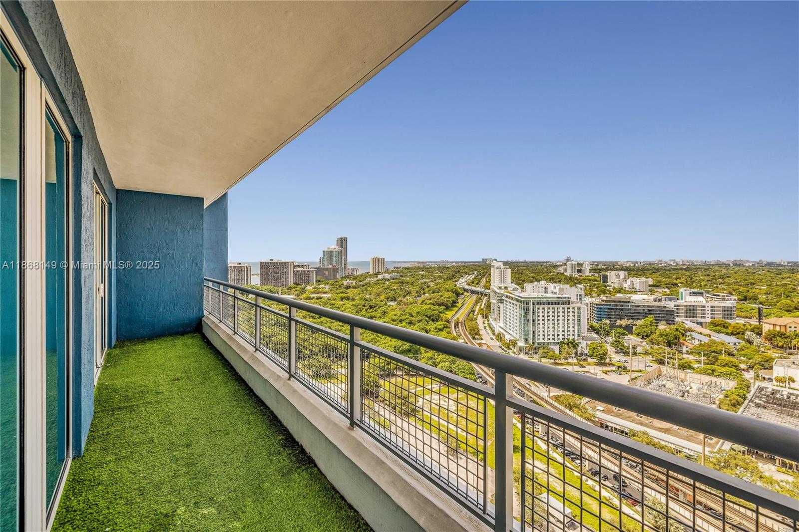 Small Image of 60 SOUTH WEST 13TH ST #2119, Miami Number 8