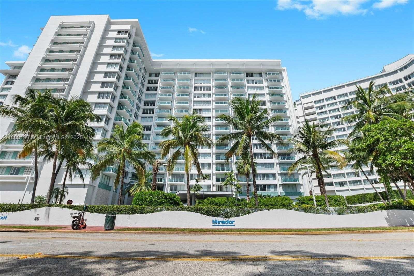 Small Image of 1000 WEST AVE #PH12, Miami Beach Number 26