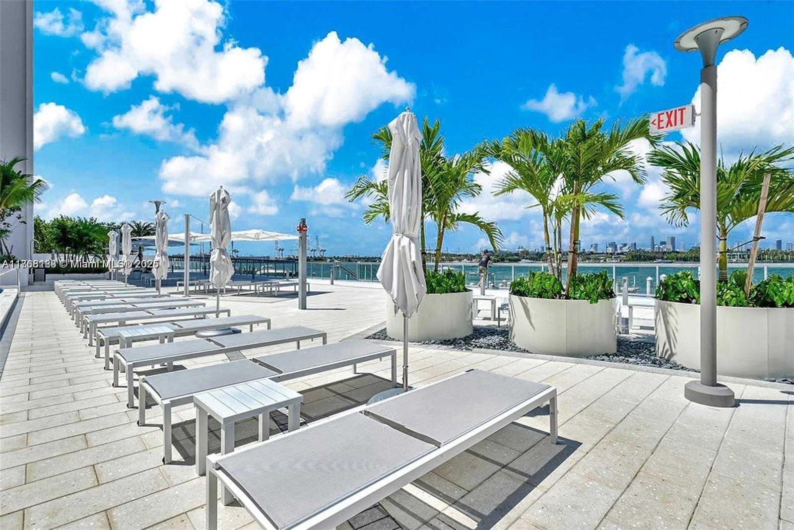 Small Image of 1000 WEST AVE #PH12, Miami Beach Number 32