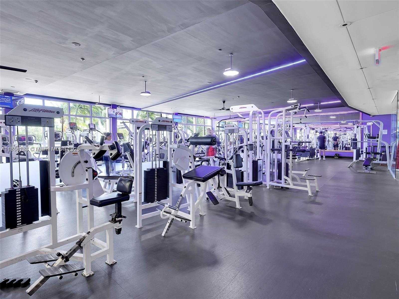 Small Image of 1000 WEST AVE #PH12, Miami Beach Number 36