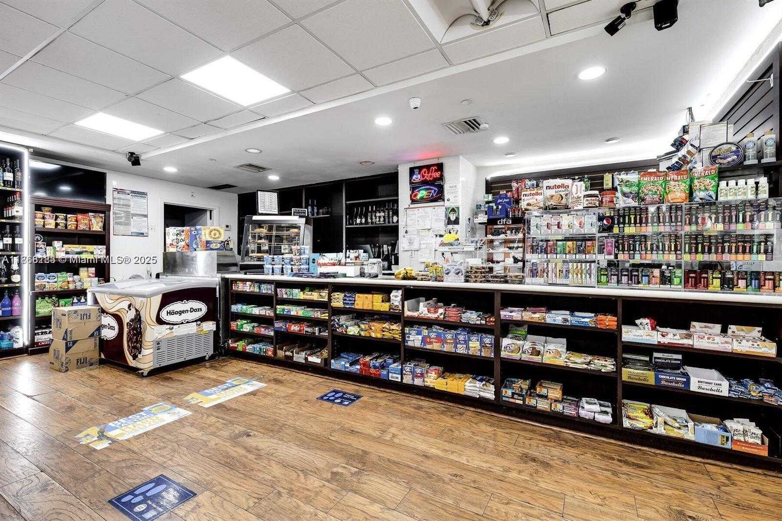 Small Image of 1000 WEST AVE #PH12, Miami Beach Number 38