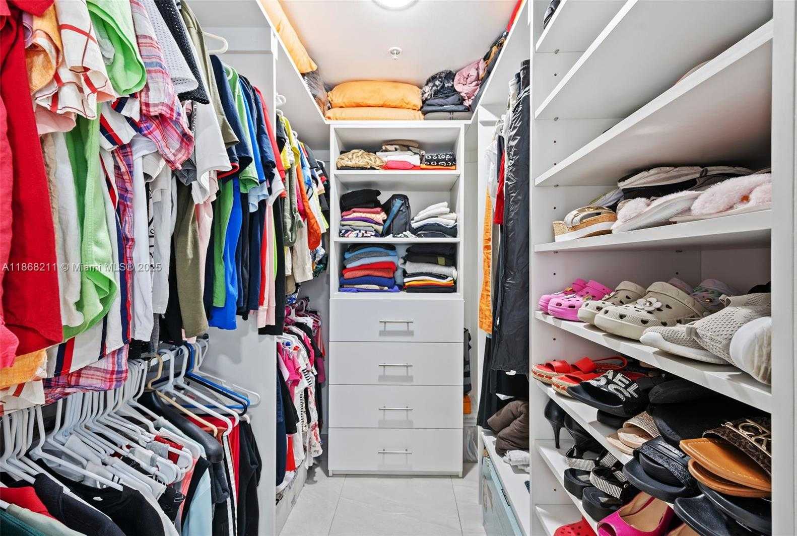 Small Image of 7900 HARBOR ISLAND DR #509, North Bay Village Number 16