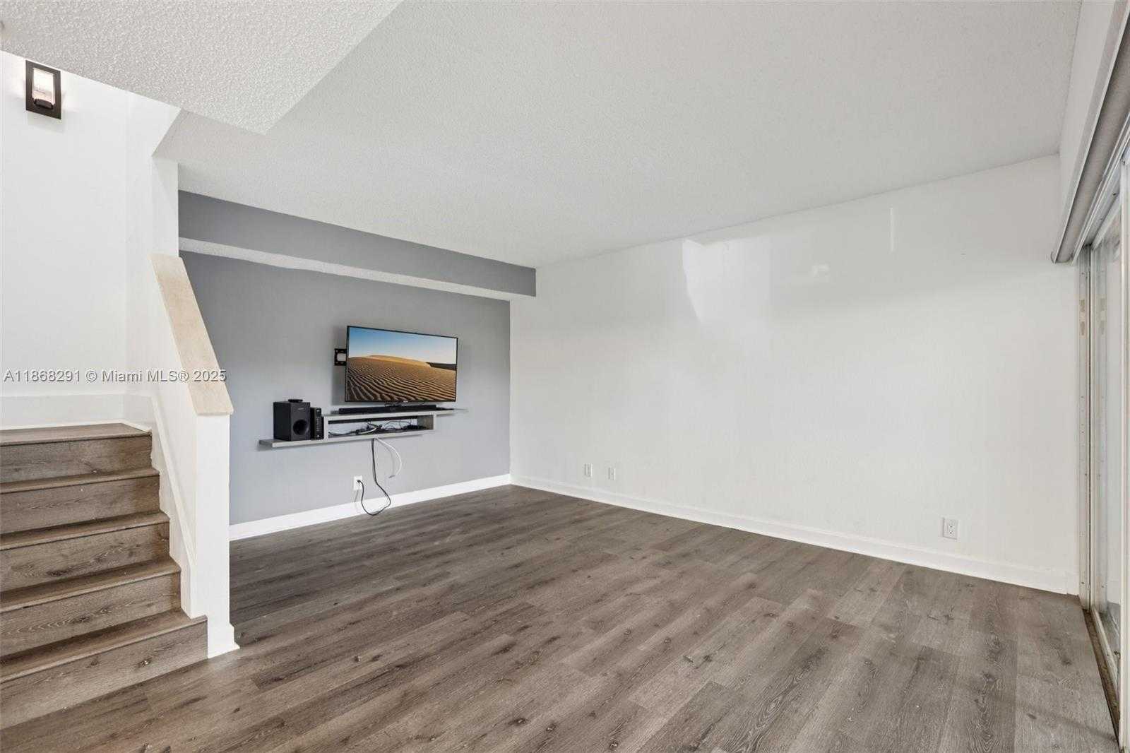 Small Image of 3239 NORTH WEST 44TH ST #6, Oakland Park Number 10