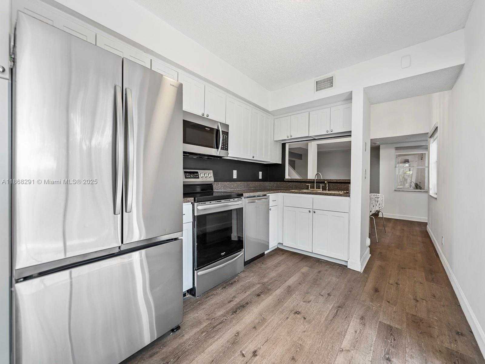 Small Image of 3239 NORTH WEST 44TH ST #6, Oakland Park Number 16