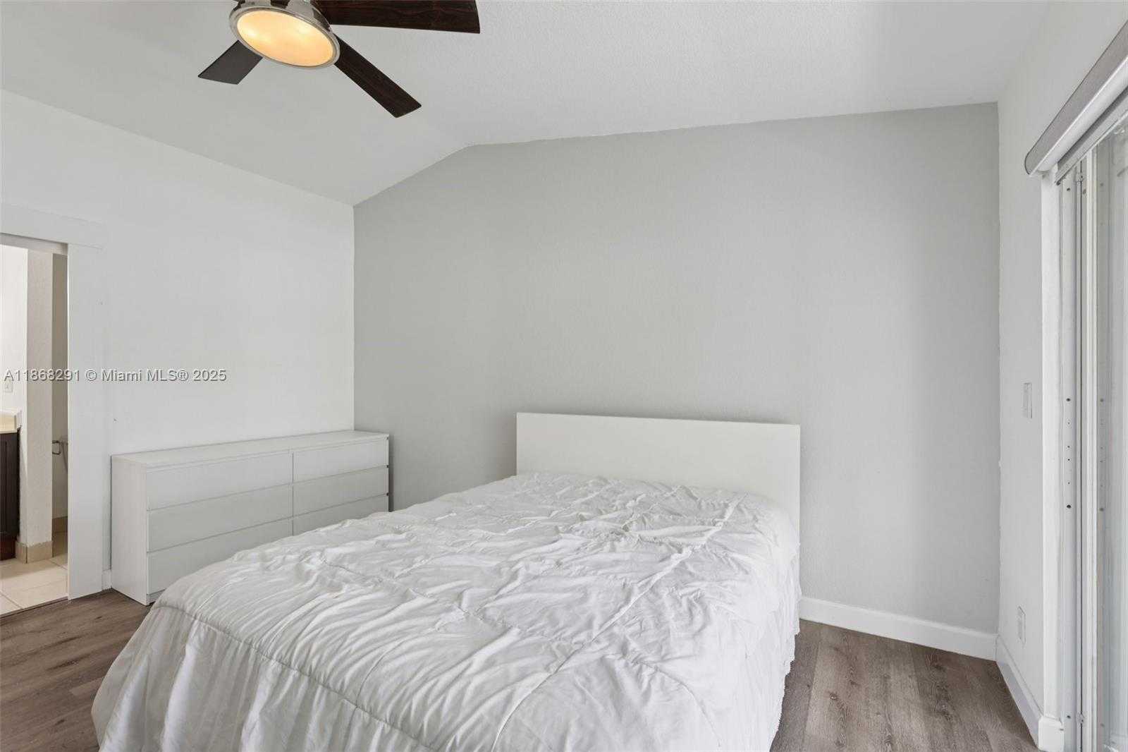 Small Image of 3239 NORTH WEST 44TH ST #6, Oakland Park Number 26