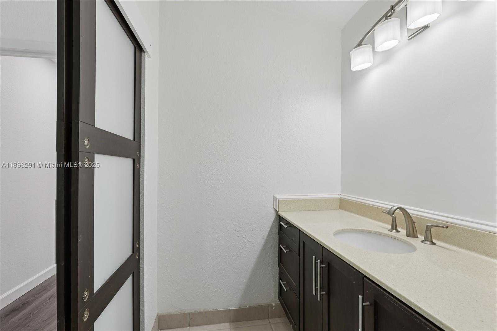 Small Image of 3239 NORTH WEST 44TH ST #6, Oakland Park Number 31