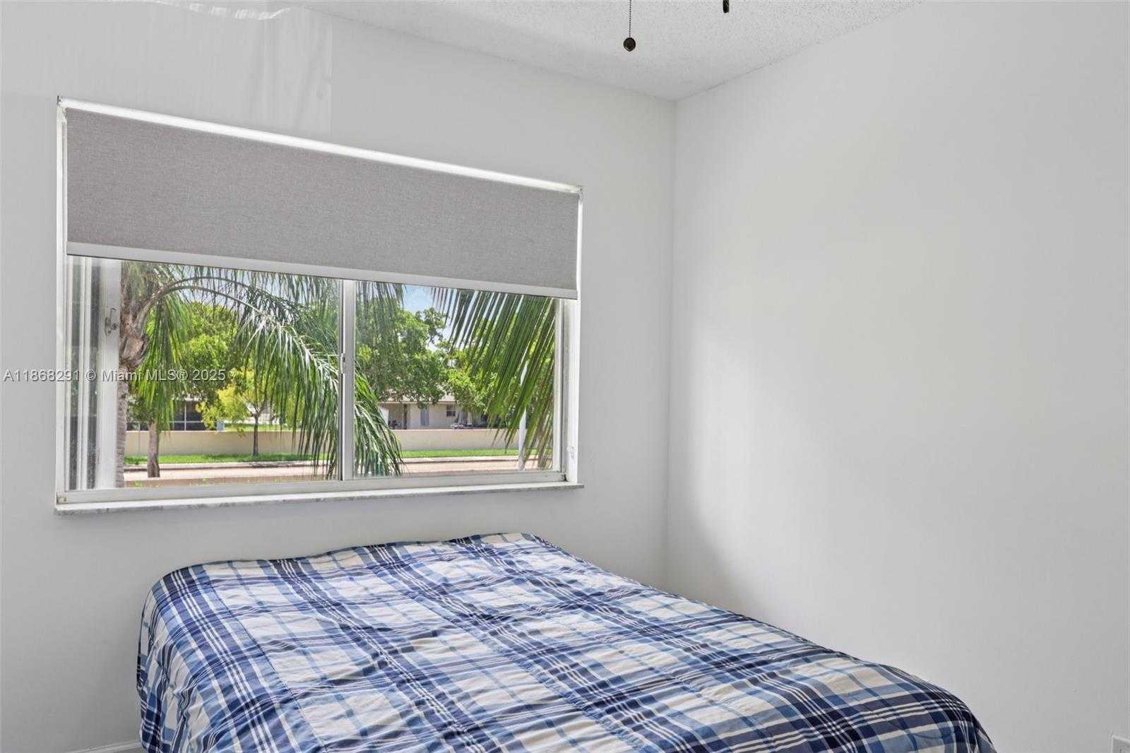 Small Image of 3239 NORTH WEST 44TH ST #6, Oakland Park Number 36