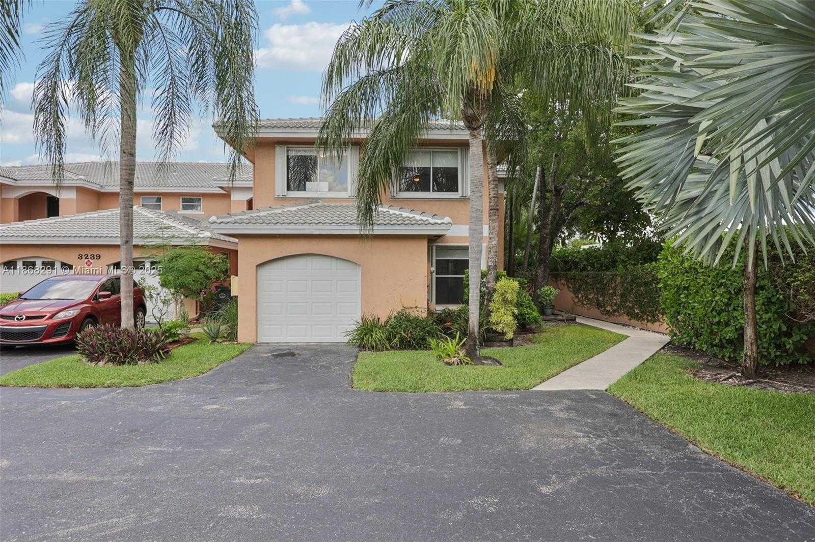 Small Image of 3239 NORTH WEST 44TH ST #6, Oakland Park Number 5