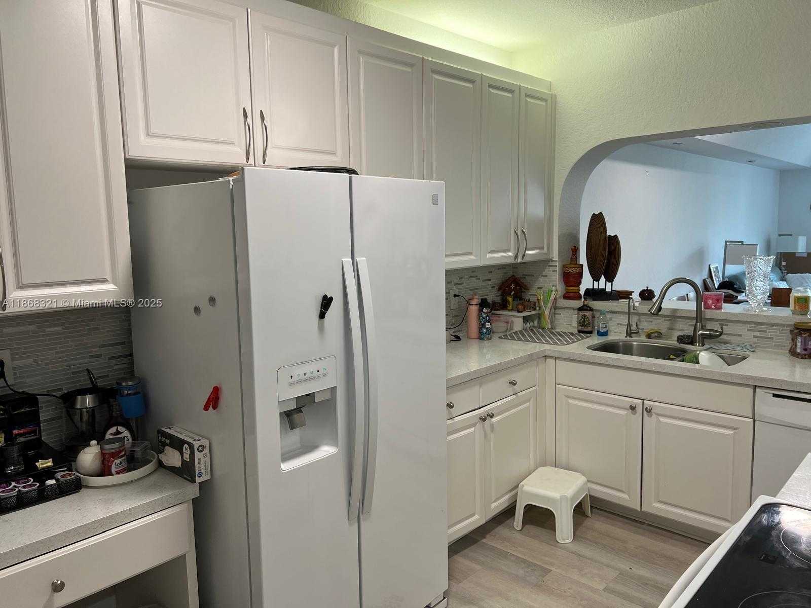 Small Image of 10720 NORTH WEST 66TH ST #206, Doral Number 7