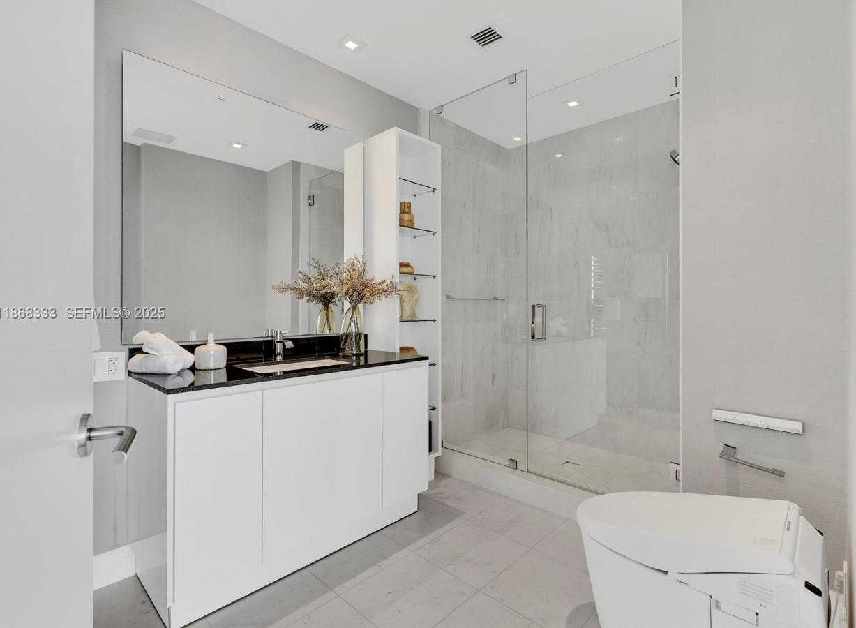 Imagen de Pequeño Objeto