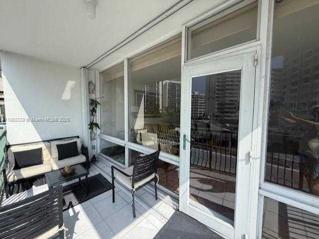 Small Image of 1408 BRICKELL BAY DR #303, Miami Number 17