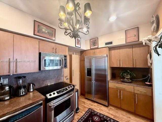 Small Image of 1408 BRICKELL BAY DR #303, Miami Number 8