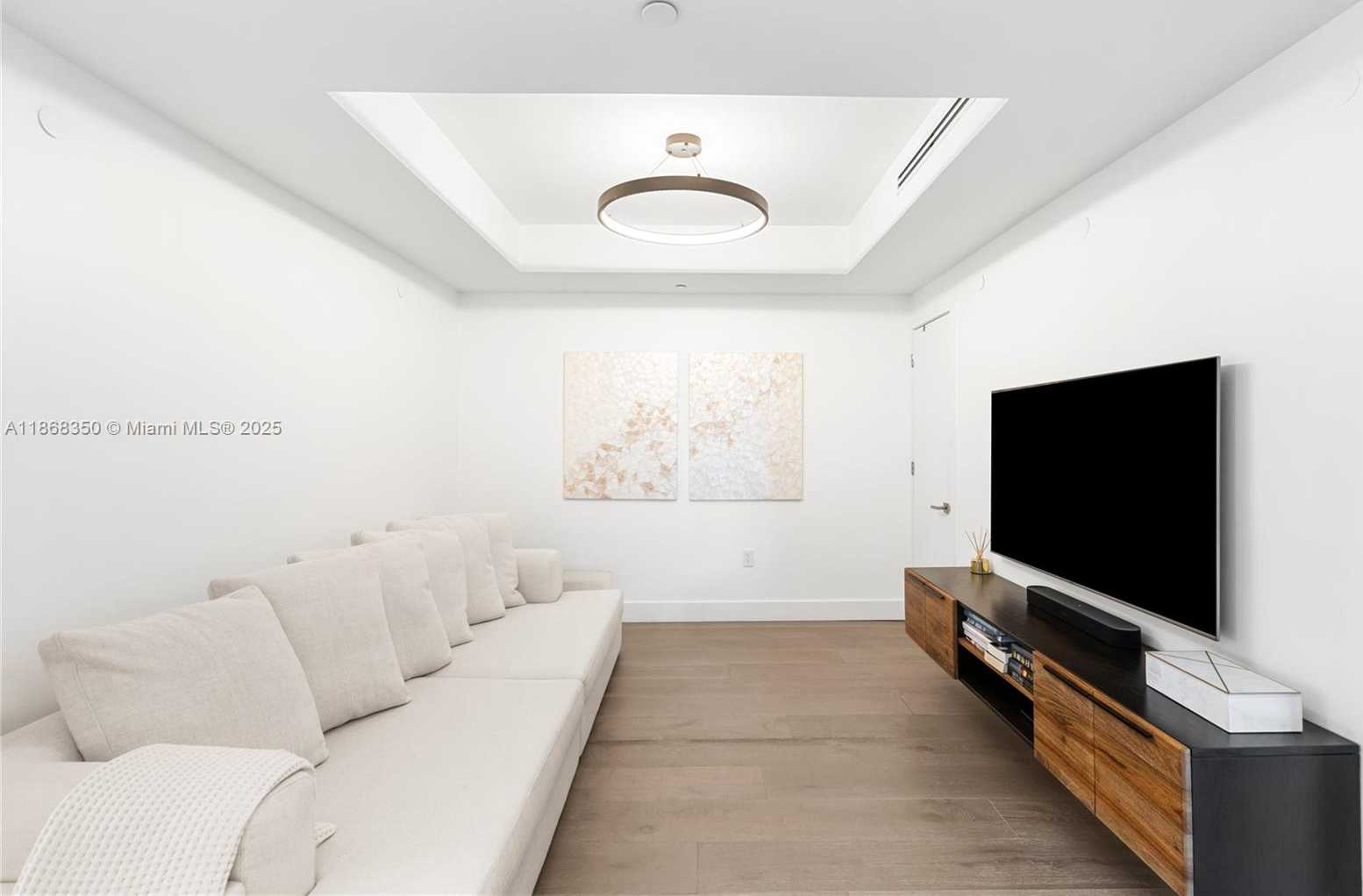 Small Image of 2101 SOUTH SURF RD #3F, Hollywood Number 9