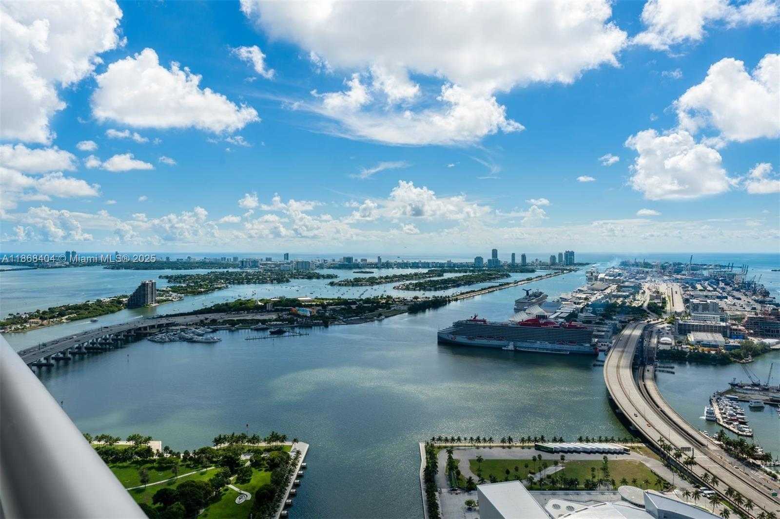 Small Image of 888 BISCAYNE BLVD #5507/5607, Miami Number 10