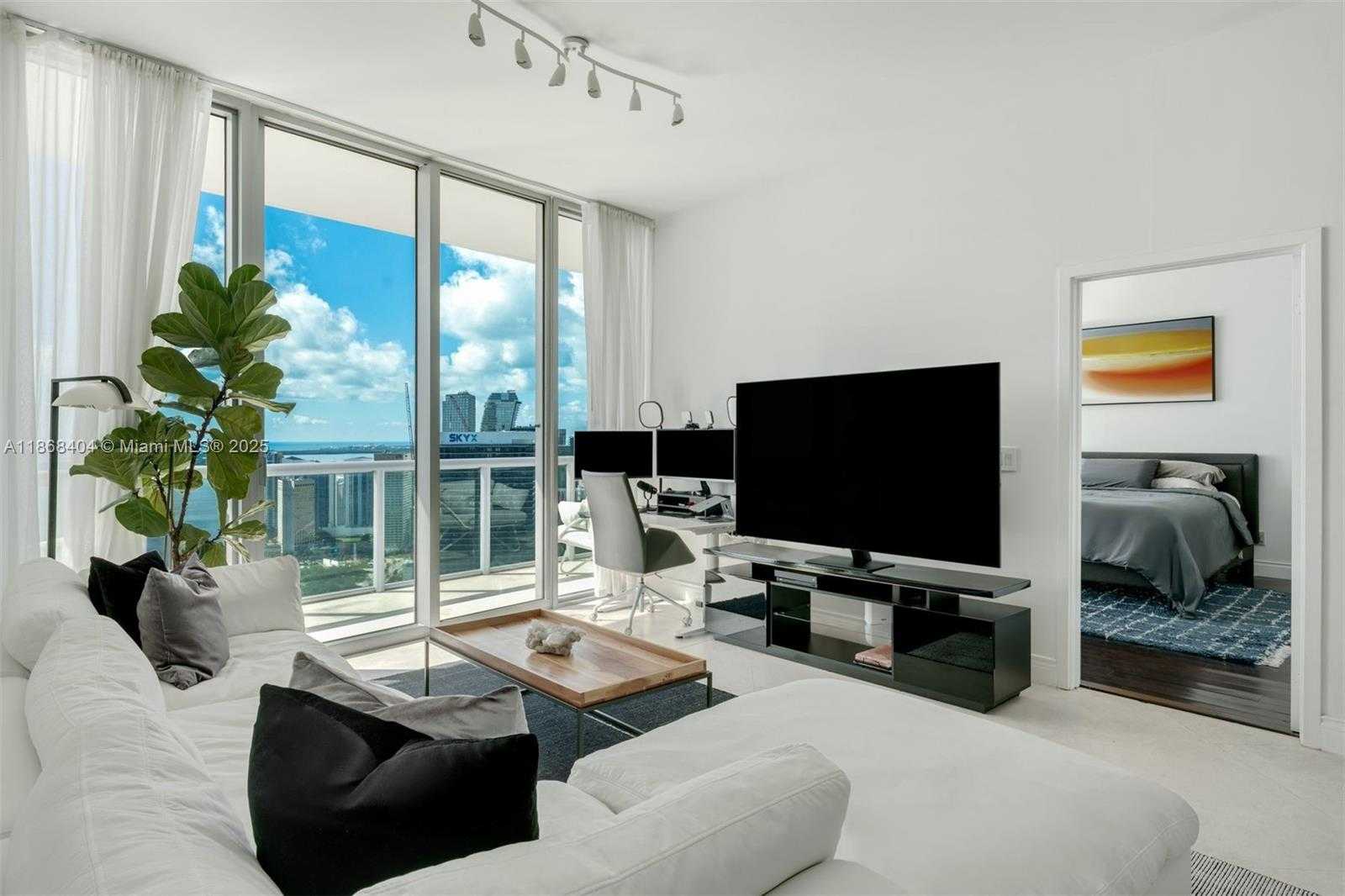 Small Image of 888 BISCAYNE BLVD #5507/5607, Miami Number 17