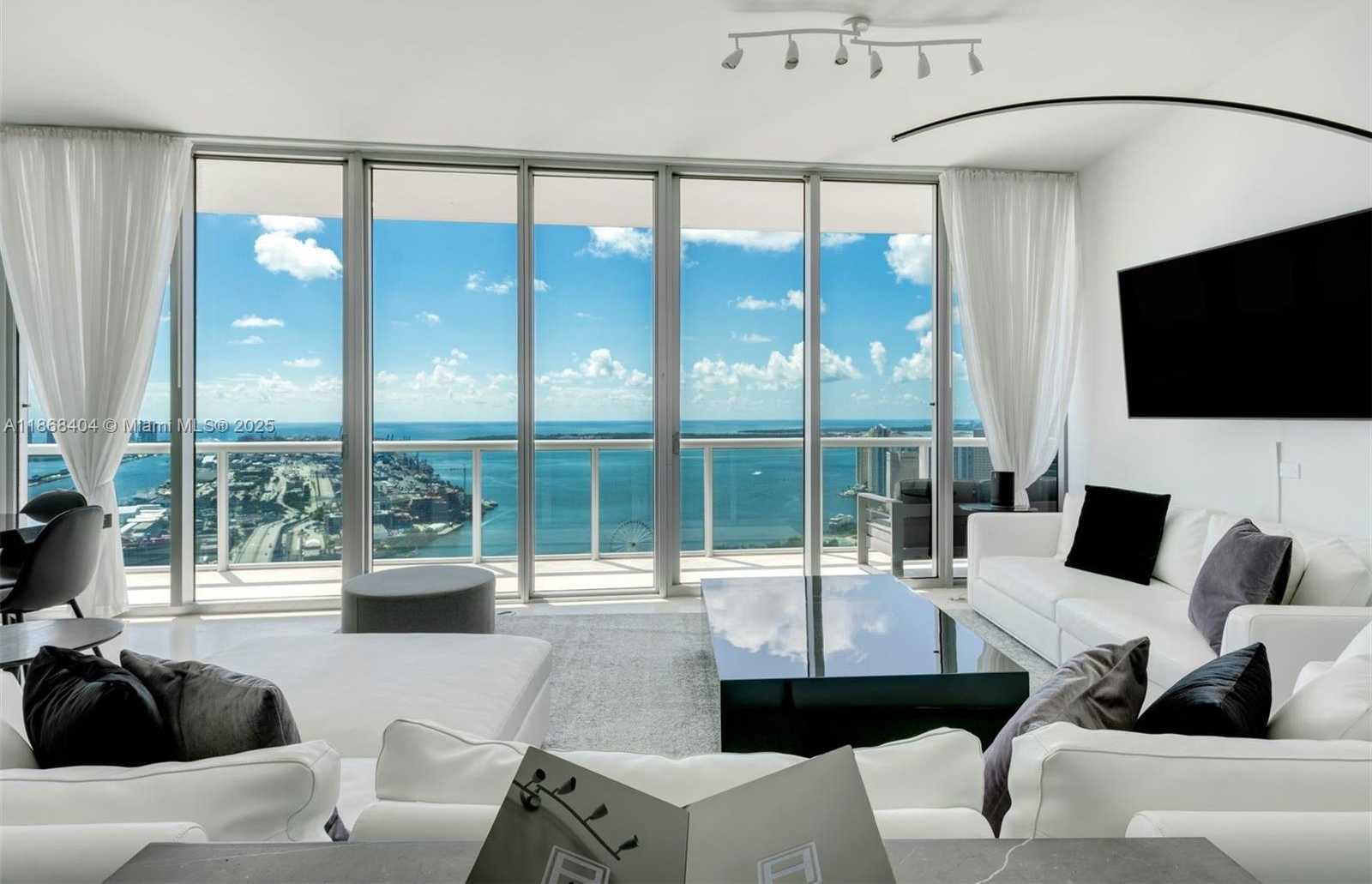 Small Image of 888 BISCAYNE BLVD #5507/5607, Miami Number 2
