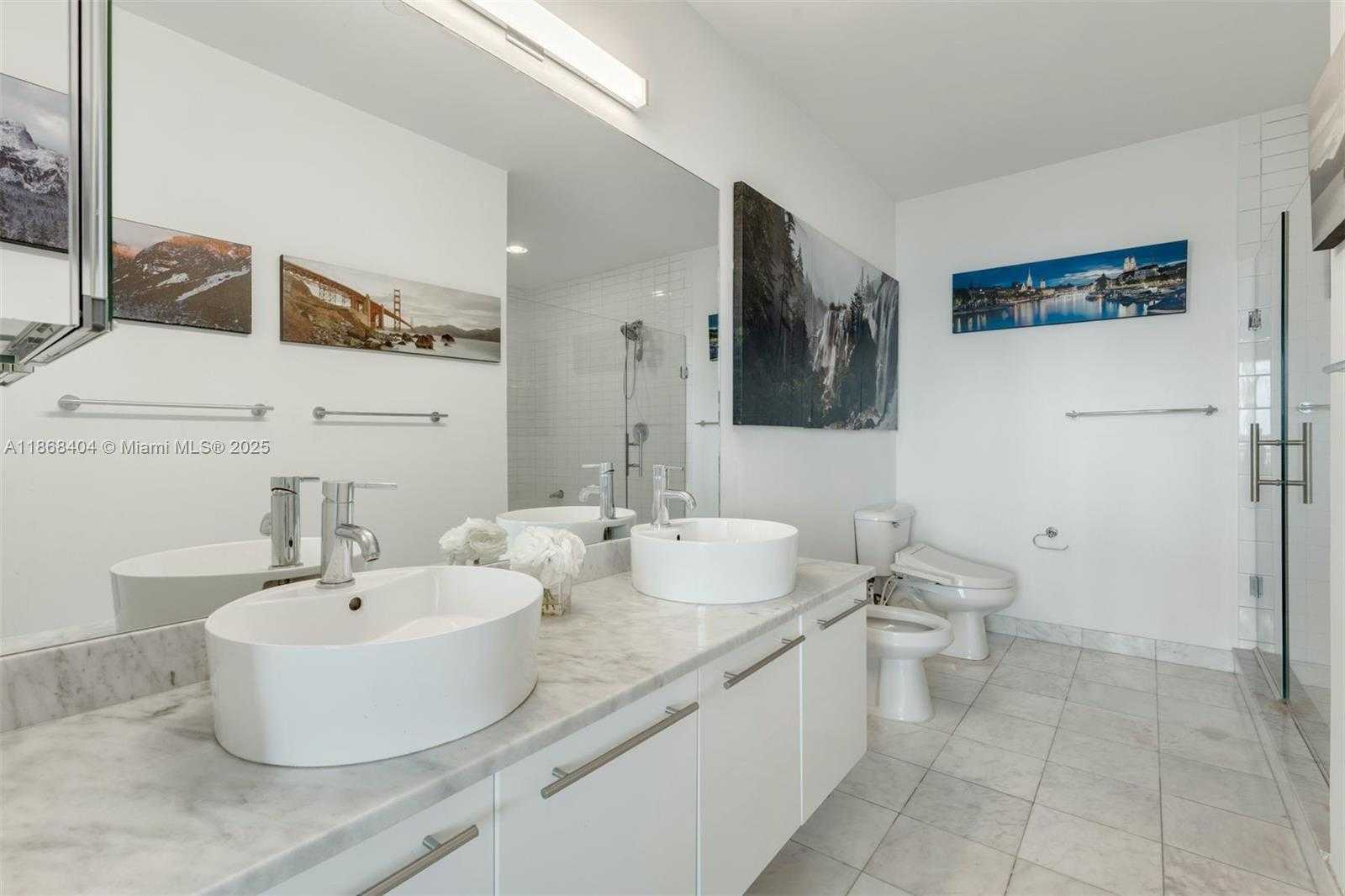 Small Image of 888 BISCAYNE BLVD #5507/5607, Miami Number 22