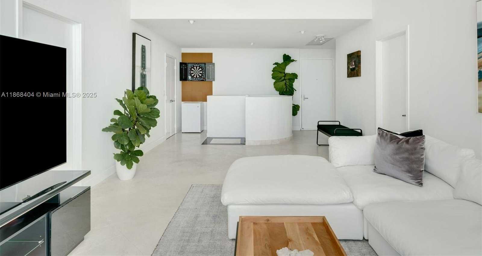 Small Image of 888 BISCAYNE BLVD #5507/5607, Miami Number 26