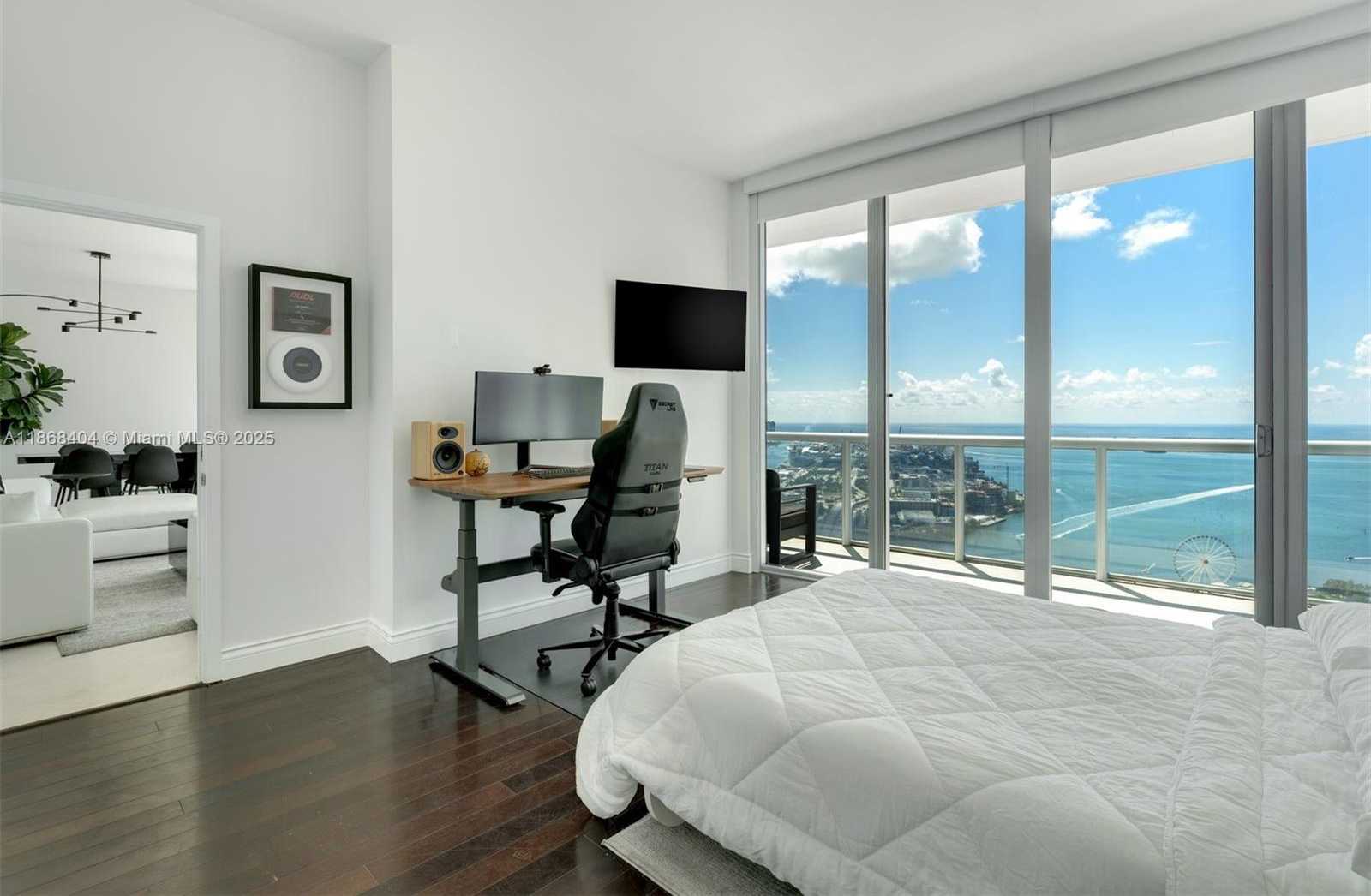 Small Image of 888 BISCAYNE BLVD #5507/5607, Miami Number 28